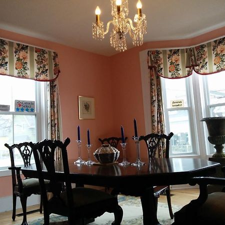 Fairmont House Bed & Breakfast Mahone Bay Exterior photo